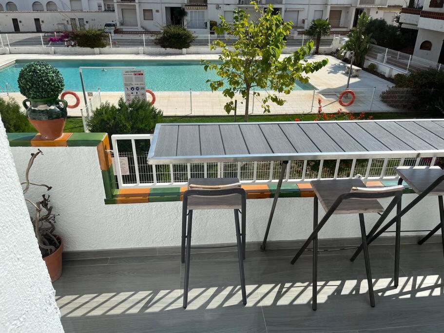 Le Canola Empuriabrava Port - 45M2 - Vue Piscine - Plage Centrale 500M- Parking Prive Gratuit المظهر الخارجي الصورة